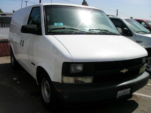 2000 Chevrolet Astro SL AWD CVT Leatherroof
