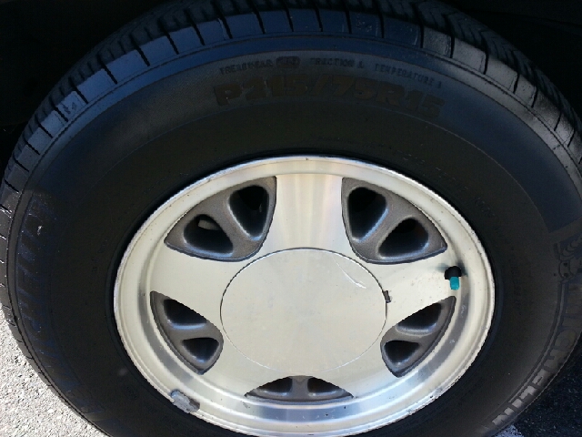 2000 Chevrolet Astro EX - DUAL Power Doors