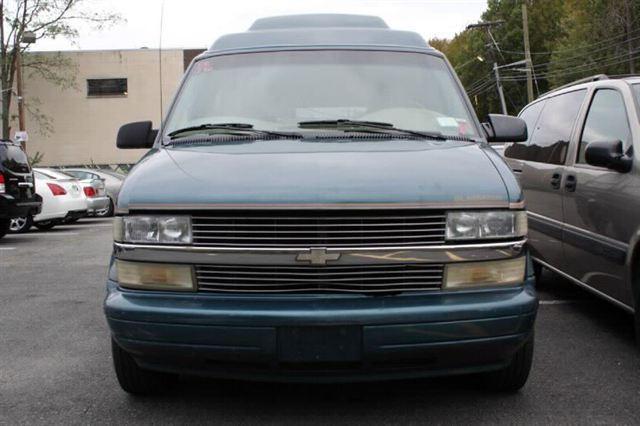 2000 Chevrolet Astro Laramieslt
