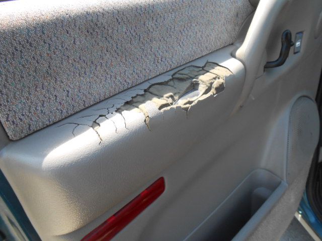 2000 Chevrolet Astro EX - DUAL Power Doors