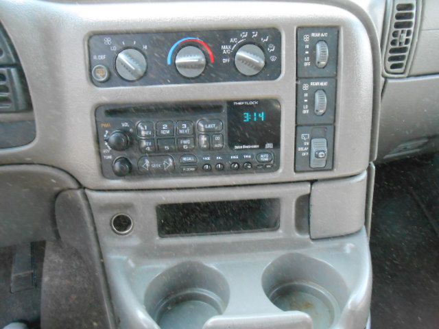 2000 Chevrolet Astro EX - DUAL Power Doors