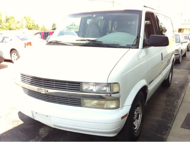 2001 Chevrolet Astro 4wd