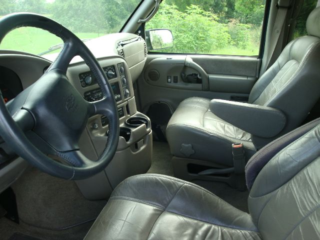 2001 Chevrolet Astro 4wd