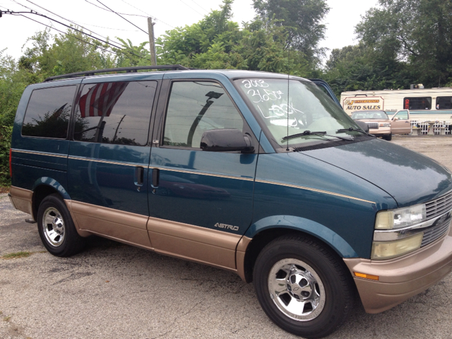 2001 Chevrolet Astro 4wd