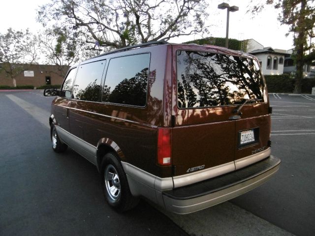 2001 Chevrolet Astro Unknown