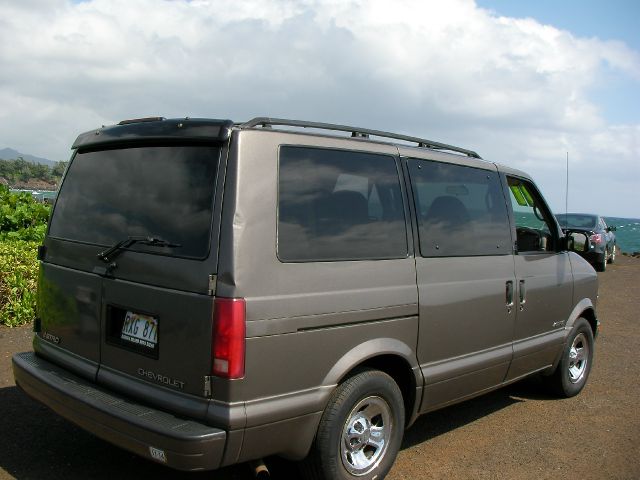2001 Chevrolet Astro 4wd