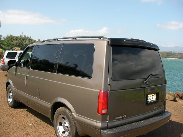 2001 Chevrolet Astro 4wd