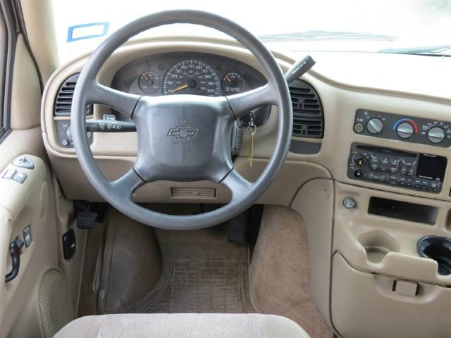 2002 Chevrolet Astro 4wd