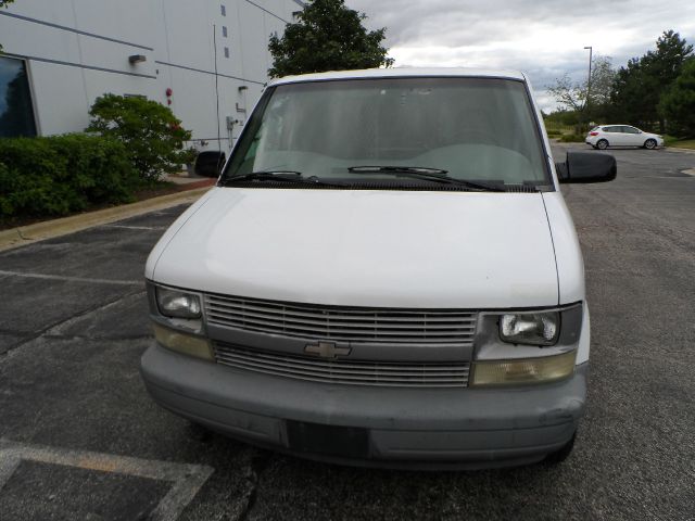 2002 Chevrolet Astro Sport PZEV