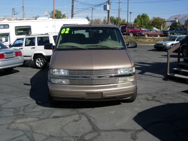 2002 Chevrolet Astro EX - DUAL Power Doors