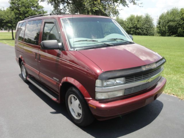 2002 Chevrolet Astro 4wd