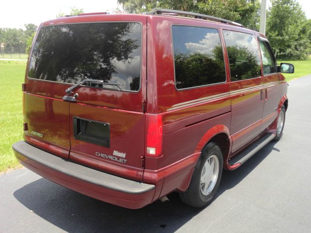2002 Chevrolet Astro 4wd
