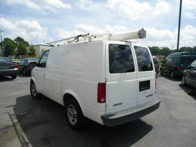 2003 Chevrolet Astro Sport PZEV