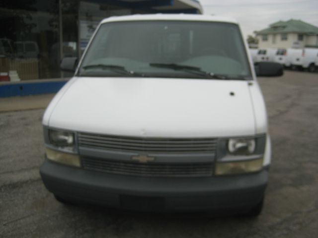 2003 Chevrolet Astro Sport PZEV
