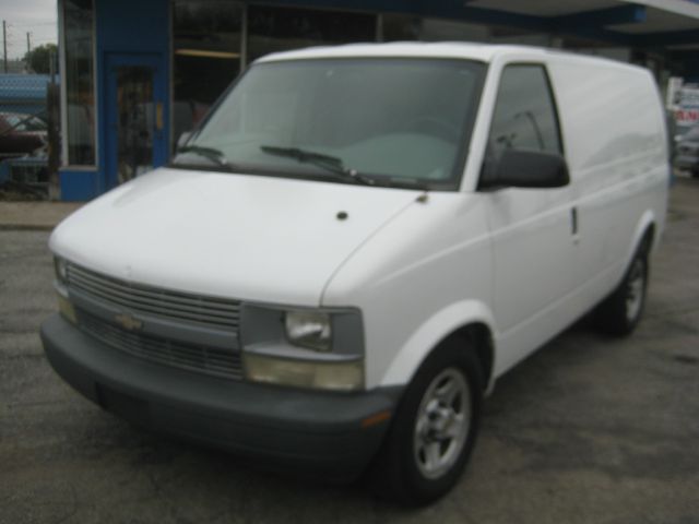 2003 Chevrolet Astro Sport PZEV