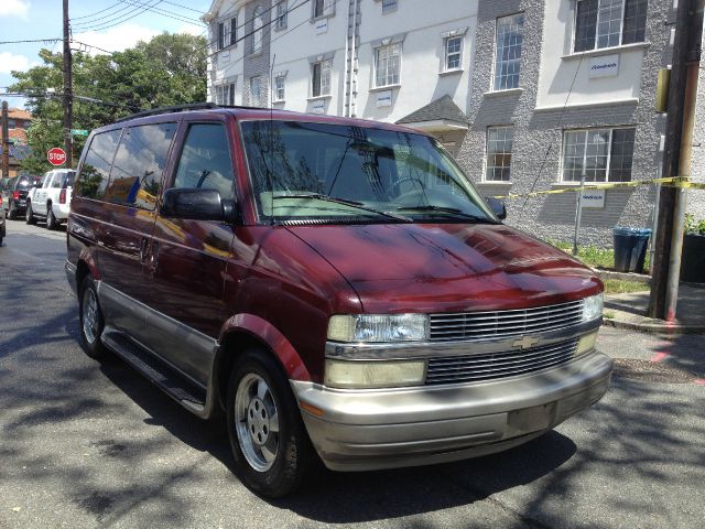 2003 Chevrolet Astro 4wd