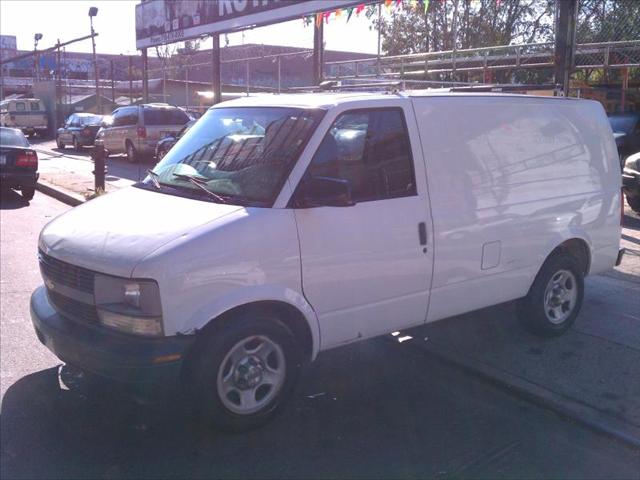 2003 Chevrolet Astro CLUB
