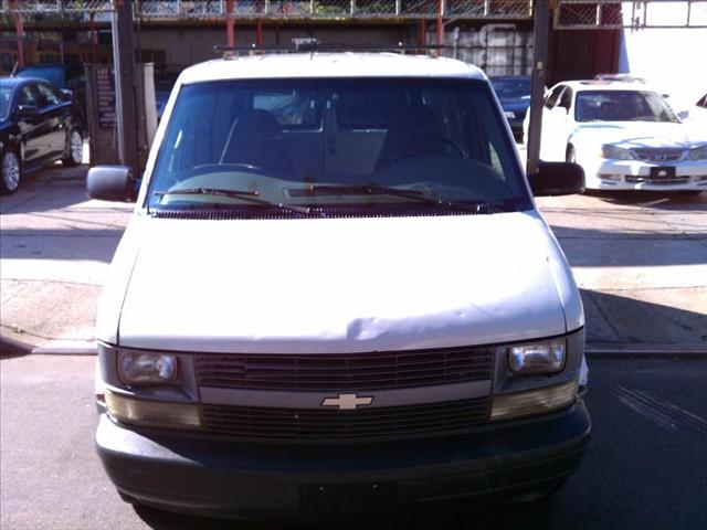 2003 Chevrolet Astro CLUB
