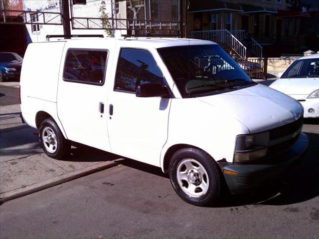 2003 Chevrolet Astro CLUB