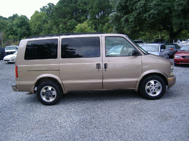 2003 Chevrolet Astro 4wd