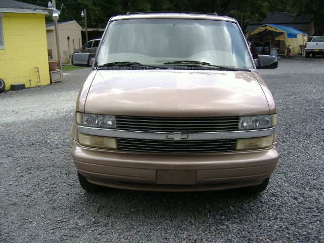2003 Chevrolet Astro 4wd