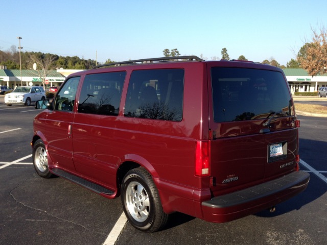2003 Chevrolet Astro 4wd