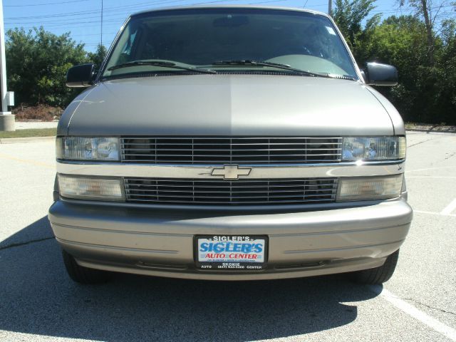 2003 Chevrolet Astro EX - DUAL Power Doors