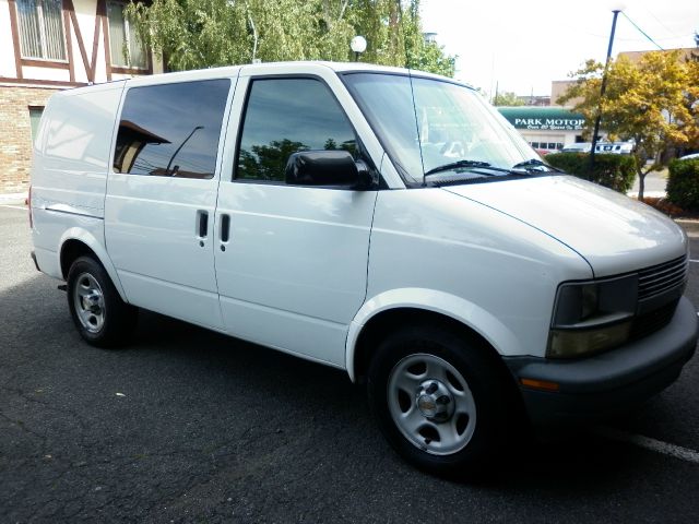 2003 Chevrolet Astro Sport PZEV