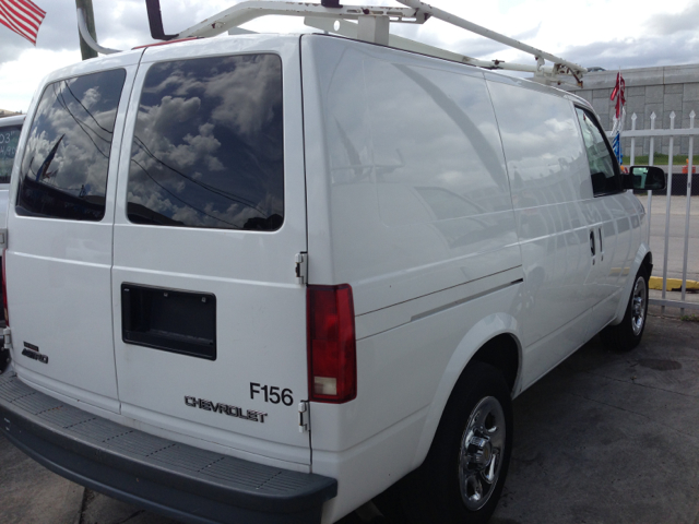 2004 Chevrolet Astro Sport PZEV