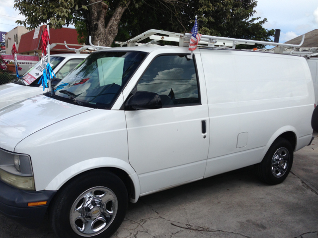 2004 Chevrolet Astro Sport PZEV