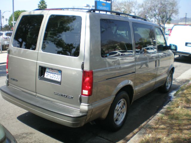 2004 Chevrolet Astro 4wd