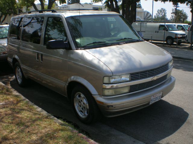 2004 Chevrolet Astro 4wd