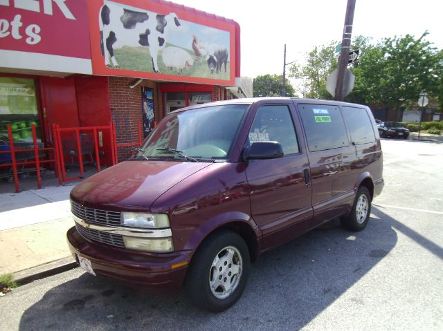 2004 Chevrolet Astro EX - DUAL Power Doors