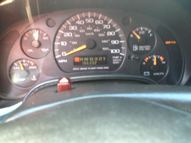 2004 Chevrolet Astro Sport PZEV