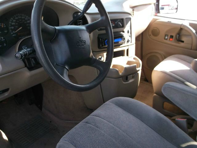 2004 Chevrolet Astro 4wd