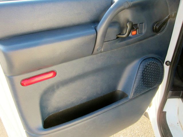 2004 Chevrolet Astro Sport PZEV