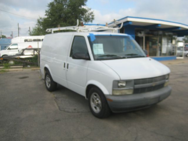 2004 Chevrolet Astro Sport PZEV