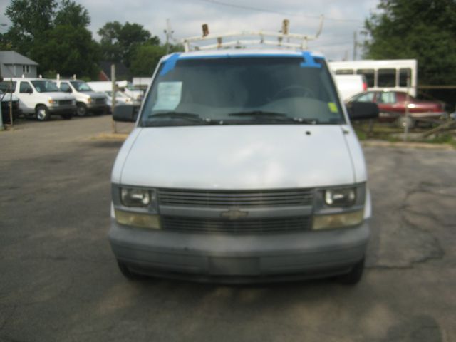 2004 Chevrolet Astro Sport PZEV