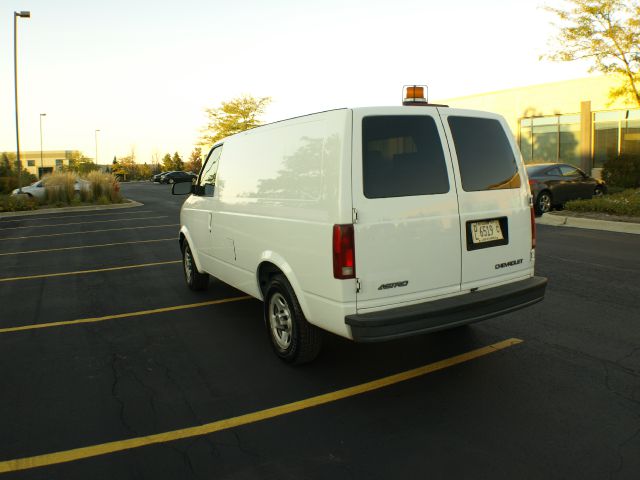 2005 Chevrolet Astro Sport PZEV