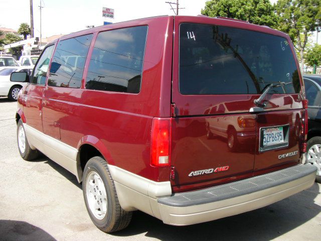 2005 Chevrolet Astro EX - DUAL Power Doors