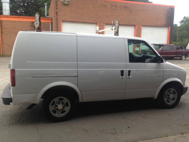 2005 Chevrolet Astro Sport PZEV