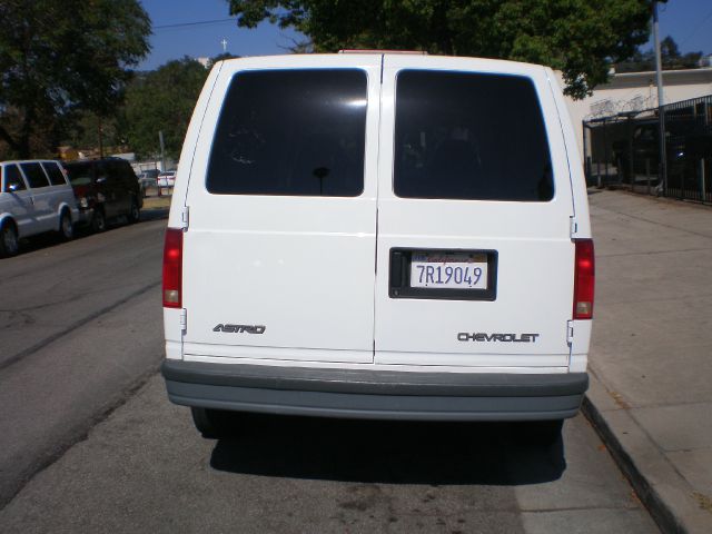 2005 Chevrolet Astro Cargo Lariat 4WD FX4