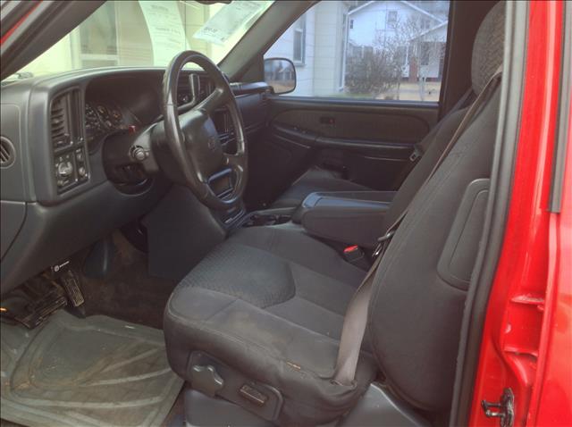 2002 Chevrolet Avalanche C350 4dr Sdn 3.5L Sport RWD Sedan