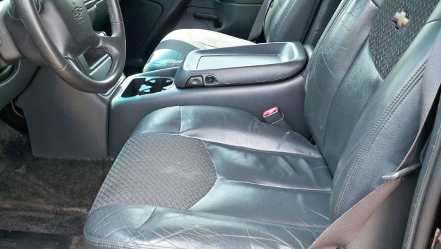 2002 Chevrolet Avalanche Carrera Coupe