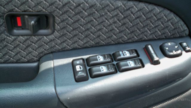 2002 Chevrolet Avalanche Carrera Coupe