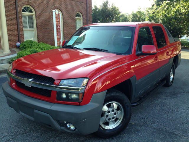 2002 Chevrolet Avalanche C350 4dr Sdn 3.5L Sport RWD Sedan