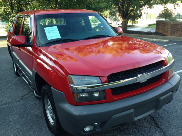 2002 Chevrolet Avalanche C350 4dr Sdn 3.5L Sport RWD Sedan
