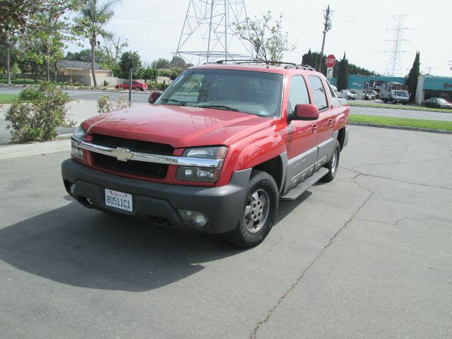 2002 Chevrolet Avalanche 4dr 2.9L Twin Turbo AWD W/3rd Row