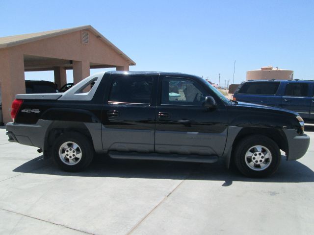 2002 Chevrolet Avalanche C350 4dr Sdn 3.5L Sport RWD Sedan