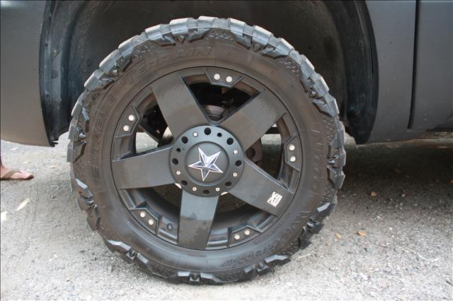 2002 Chevrolet Avalanche Unknown